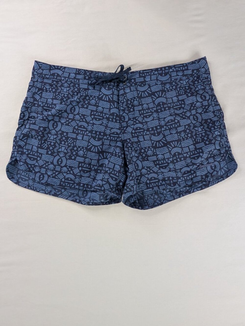 Patagonia Wavefarer Protected Peaks Blue Shorts Board Shorts